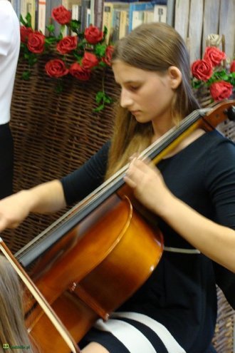 Koncert muzyki barokowej w kadzidlańskiej bibliotece [23.09.2015] - zdjęcie #21 - eOstroleka.pl