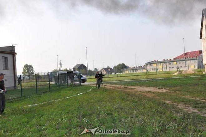 Bunt więźniów z ZK w Przytułach Starych. Strażnicy musieli użyć siły, padły strzały [24.09.2015] - zdjęcie #12 - eOstroleka.pl