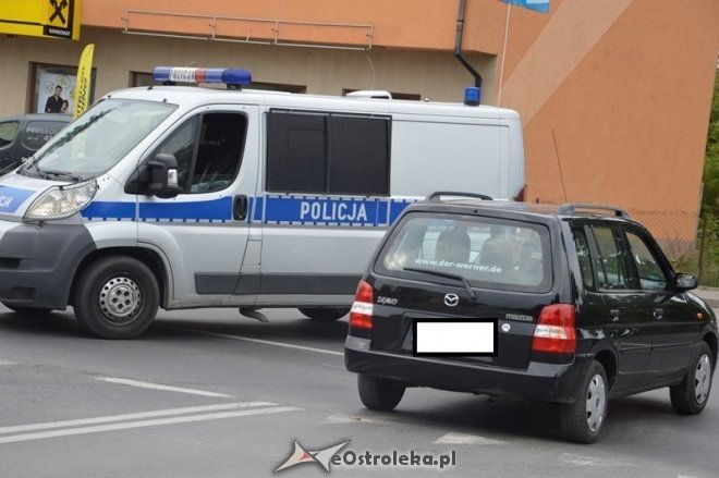 Wypadek na 11 Listopada: Ranny motocyklista zabrany do szpitala [24.09.2015] - zdjęcie #7 - eOstroleka.pl