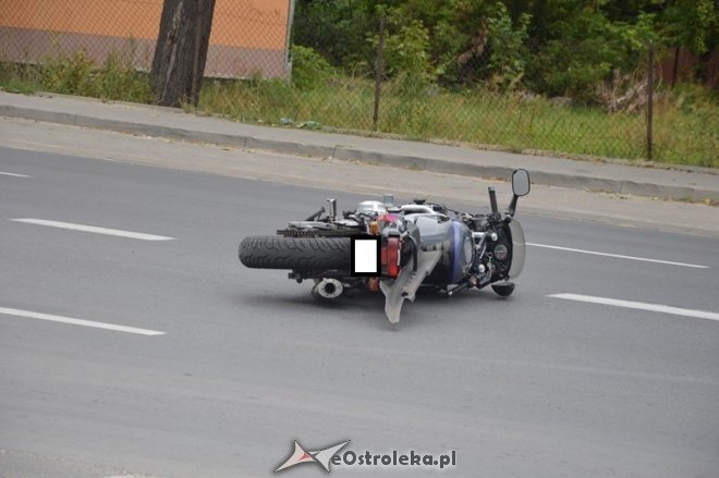 Wypadek na 11 Listopada: Ranny motocyklista zabrany do szpitala [24.09.2015] - zdjęcie #8 - eOstroleka.pl