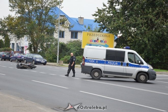 Wypadek na 11 Listopada: Ranny motocyklista zabrany do szpitala [24.09.2015] - zdjęcie #19 - eOstroleka.pl