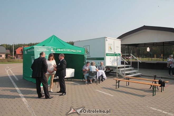 Mobilny gabinet USG w Łysych. Zainteresowanie bezpłatnymi badaniami jest ogromne [24.09.2015] - zdjęcie #31 - eOstroleka.pl