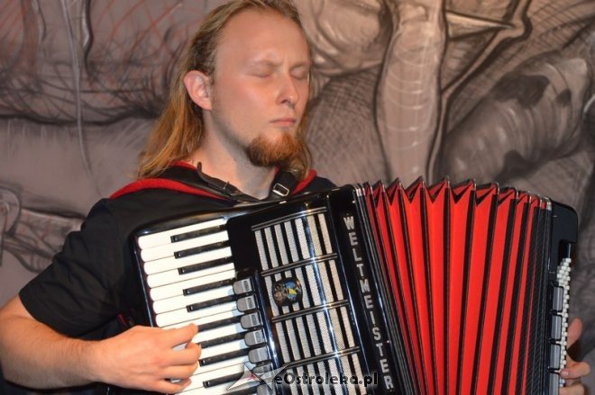 Koncert Mateusza Cwalińskiego w Galerii Ostrołęka [25.09.2015] - zdjęcie #8 - eOstroleka.pl