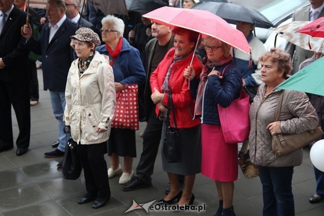 Ostrołęka: Hala targowa przy Prądzyńskiego oficjalnie otwarta [26.09.2015] - zdjęcie #91 - eOstroleka.pl