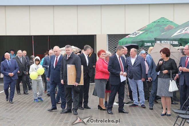 Ostrołęka: Hala targowa przy Prądzyńskiego oficjalnie otwarta [26.09.2015] - zdjęcie #56 - eOstroleka.pl