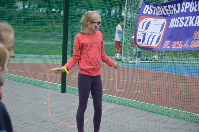 Festyn dla dzieci przy ul. Sienkiewicza [26.09.2015] - zdjęcie #7 - eOstroleka.pl