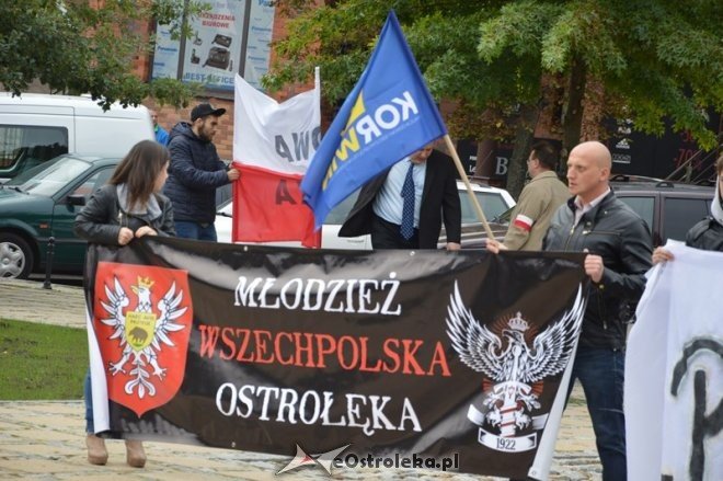 Protest przeciwko imigrantom [26.09.2015] - zdjęcie #9 - eOstroleka.pl