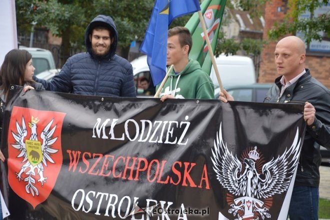 Protest przeciwko imigrantom [26.09.2015] - zdjęcie #31 - eOstroleka.pl