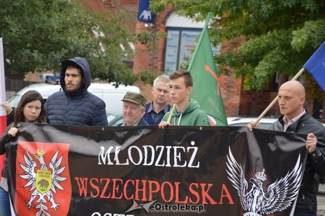 Protest przeciwko imigrantom [26.09.2015] - zdjęcie #45 - eOstroleka.pl