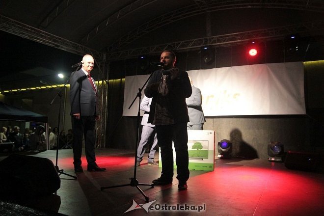 Tłumy fanów na koncercie Ivana Komarenko w nowej hali targowej Feniks [26.09.2015] - zdjęcie #11 - eOstroleka.pl