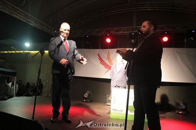 Tłumy fanów na koncercie Ivana Komarenko w nowej hali targowej Feniks [26.09.2015] - zdjęcie #9 - eOstroleka.pl