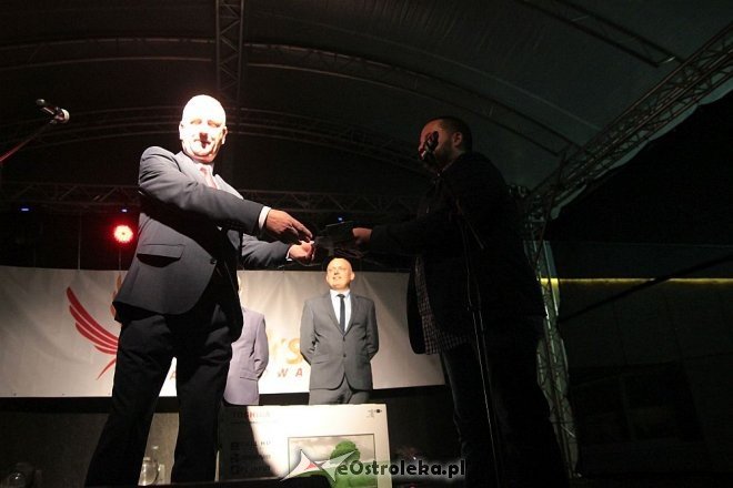 Tłumy fanów na koncercie Ivana Komarenko w nowej hali targowej Feniks [26.09.2015] - zdjęcie #7 - eOstroleka.pl