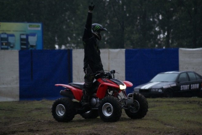Monster truck stunt show (29.08.09) - zdjęcie #85 - eOstroleka.pl