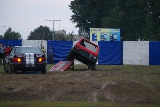 Monster truck stunt show (29.08.09) - zdjęcie #64 - eOstroleka.pl