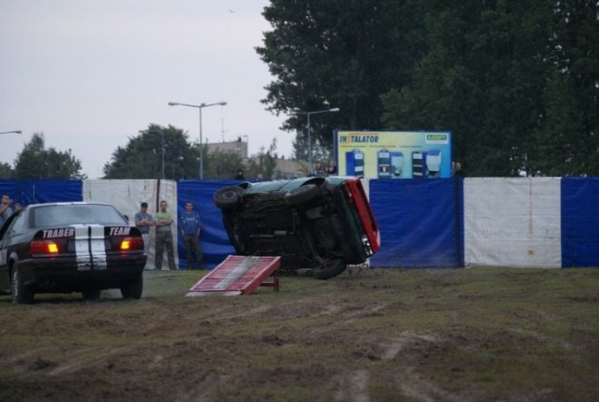 Monster truck stunt show (29.08.09) - zdjęcie #63 - eOstroleka.pl