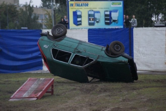 Monster truck stunt show (29.08.09) - zdjęcie #54 - eOstroleka.pl