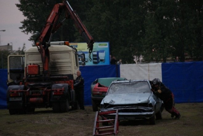 Monster truck stunt show (29.08.09) - zdjęcie #33 - eOstroleka.pl