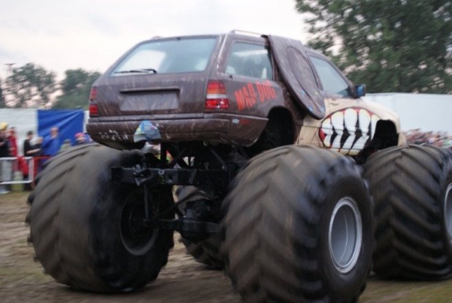 Monster truck stunt show (29.08.09) - zdjęcie #24 - eOstroleka.pl