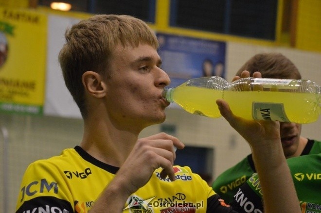 Energa Omis Ostrołęka - Aluron Virtu Warta Zawiercie [03.10.2015] - zdjęcie #8 - eOstroleka.pl