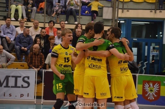 Energa Omis Ostrołęka - Aluron Virtu Warta Zawiercie [03.10.2015] - zdjęcie #4 - eOstroleka.pl