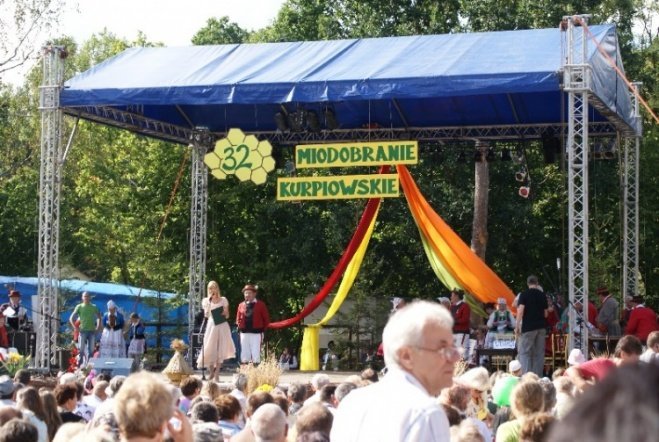 32 Miodobranie kurpiowskie (30.08.09) - zdjęcie #38 - eOstroleka.pl