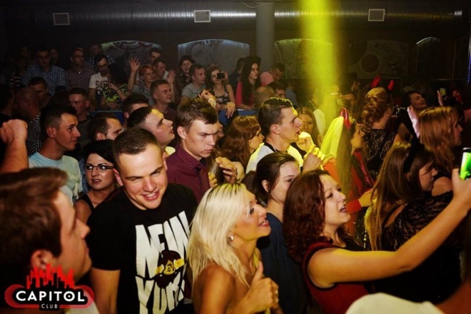 Weekend w Clubie Capitol Sypniewo [03.10.2015] - zdjęcie #22 - eOstroleka.pl