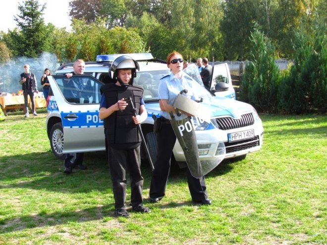 Ostrołęckie szkoły w projekcie „Bezpieczna szkoła” [06.10.2015] - zdjęcie #7 - eOstroleka.pl