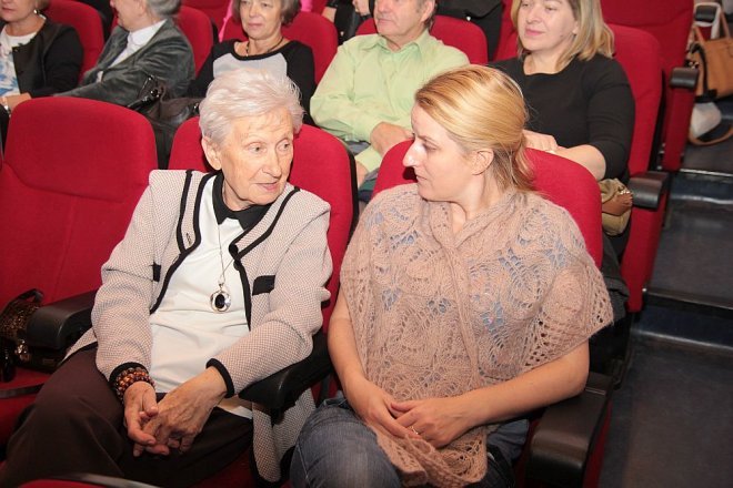 Uroczysta gala z okazji 130. rocznicy urodzin patrona ostrołęckiej „czwórki” [09.10.2015] - zdjęcie #11 - eOstroleka.pl