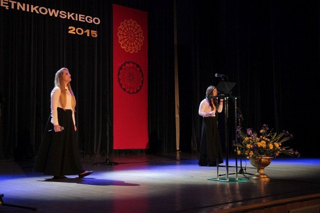 Uroczysta gala z okazji 130. rocznicy urodzin patrona ostrołęckiej „czwórki” [09.10.2015] - zdjęcie #37 - eOstroleka.pl