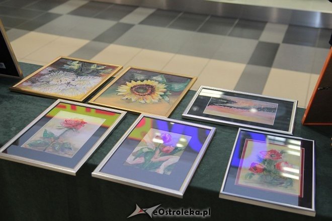 II Przegląd Twórczości Lokalnej w Galerii Bursztynowej: Malarstwo, fotografia, grafika [11.10.2015] - zdjęcie #8 - eOstroleka.pl