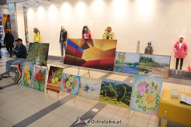 II Przegląd Twórczości Lokalnej w Galerii Bursztynowej: Malarstwo, fotografia, grafika [11.10.2015] - zdjęcie #2 - eOstroleka.pl