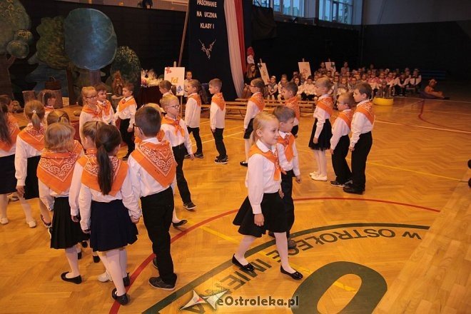 Pasowanie na ucznia w ostrołęckiej „dziesiątce” [13.10.2015] - zdjęcie #43 - eOstroleka.pl