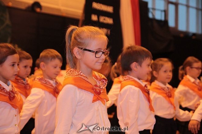 Pasowanie na ucznia w ostrołęckiej „dziesiątce” [13.10.2015] - zdjęcie #57 - eOstroleka.pl