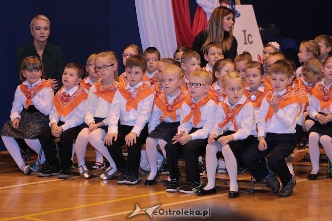 Pasowanie na ucznia w ostrołęckiej „dziesiątce” [13.10.2015] - zdjęcie #96 - eOstroleka.pl