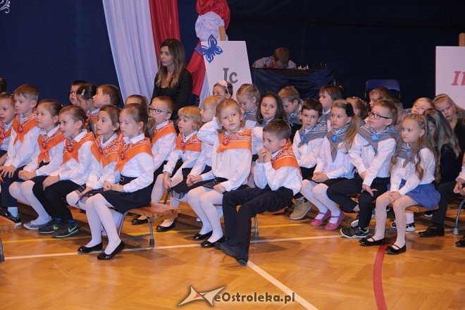 Pasowanie na ucznia w ostrołęckiej „dziesiątce” [13.10.2015] - zdjęcie #42 - eOstroleka.pl