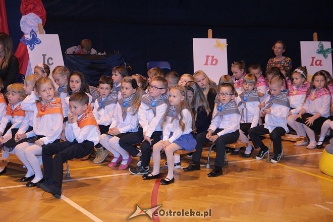 Pasowanie na ucznia w ostrołęckiej „dziesiątce” [13.10.2015] - zdjęcie #40 - eOstroleka.pl