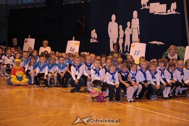 Pasowanie na ucznia w ostrołęckiej „dziesiątce” [13.10.2015] - zdjęcie #34 - eOstroleka.pl