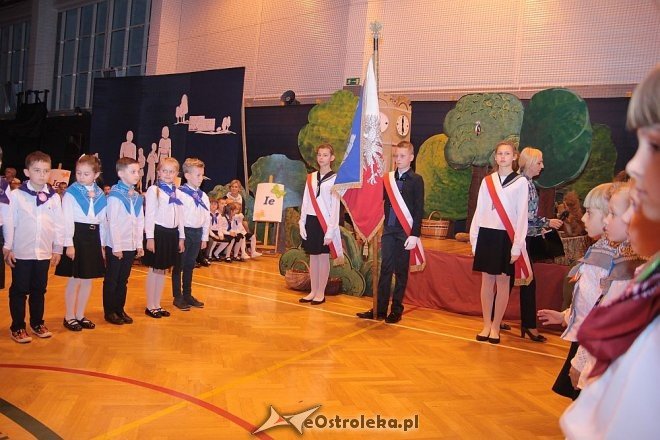 Pasowanie na ucznia w ostrołęckiej „dziesiątce” [13.10.2015] - zdjęcie #24 - eOstroleka.pl