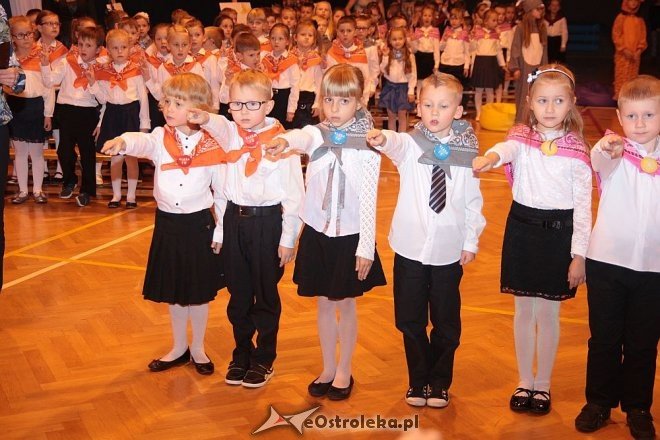 Pasowanie na ucznia w ostrołęckiej „dziesiątce” [13.10.2015] - zdjęcie #20 - eOstroleka.pl