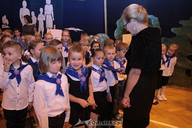 Pasowanie na ucznia w ostrołęckiej „dziesiątce” [13.10.2015] - zdjęcie #67 - eOstroleka.pl