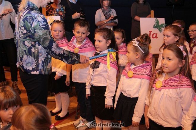 Pasowanie na ucznia w ostrołęckiej „dziesiątce” [13.10.2015] - zdjęcie #23 - eOstroleka.pl