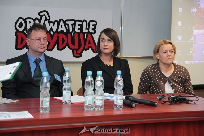 Ostrołęka: Kandydaci KWW Kukiz15 prezentowali swój program wyborczy [14.10.2015] - zdjęcie #2 - eOstroleka.pl