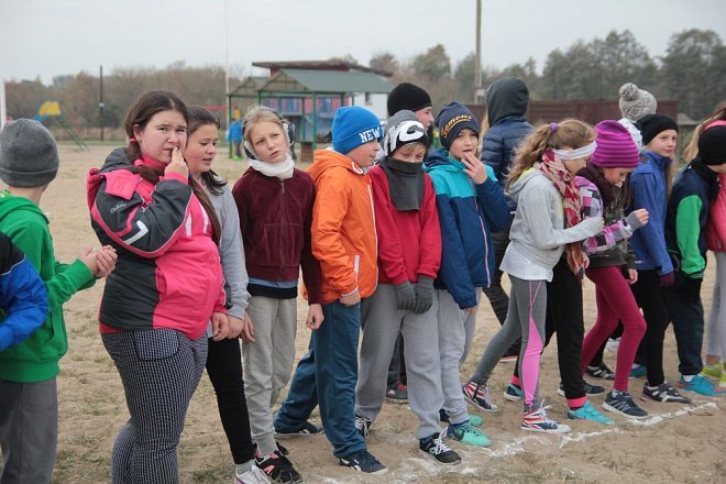 Ostrołęka: Pobiegli z „jedynką” na Dzień Nauczyciela [14.10.2015] - zdjęcie #10 - eOstroleka.pl