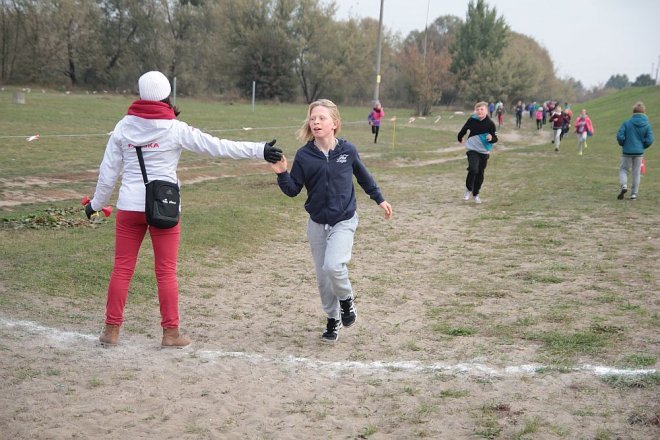 Ostrołęka: Pobiegli z „jedynką” na Dzień Nauczyciela [14.10.2015] - zdjęcie #54 - eOstroleka.pl