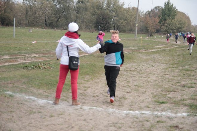 Ostrołęka: Pobiegli z „jedynką” na Dzień Nauczyciela [14.10.2015] - zdjęcie #32 - eOstroleka.pl