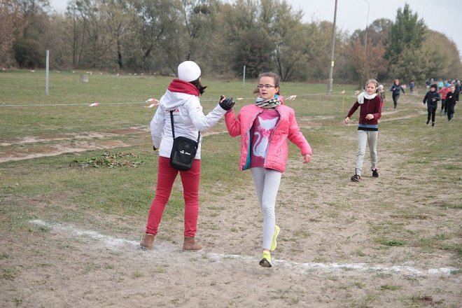 Ostrołęka: Pobiegli z „jedynką” na Dzień Nauczyciela [14.10.2015] - zdjęcie #56 - eOstroleka.pl
