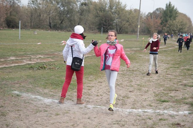 Ostrołęka: Pobiegli z „jedynką” na Dzień Nauczyciela [14.10.2015] - zdjęcie #31 - eOstroleka.pl