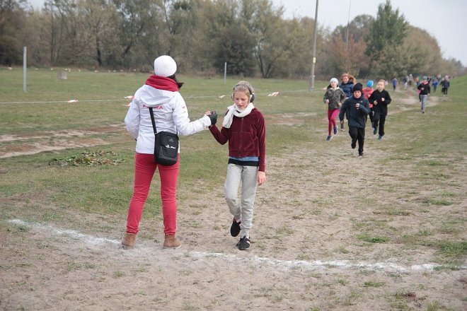 Ostrołęka: Pobiegli z „jedynką” na Dzień Nauczyciela [14.10.2015] - zdjęcie #57 - eOstroleka.pl