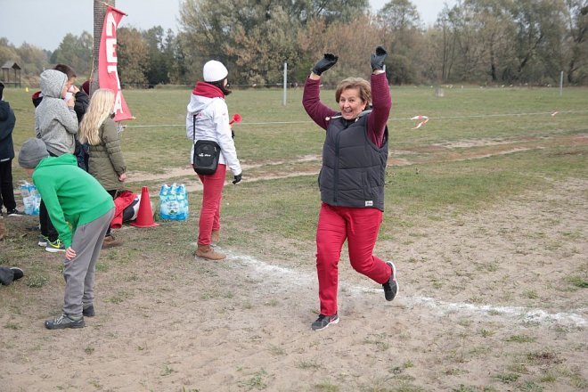 Ostrołęka: Pobiegli z „jedynką” na Dzień Nauczyciela [14.10.2015] - zdjęcie #23 - eOstroleka.pl