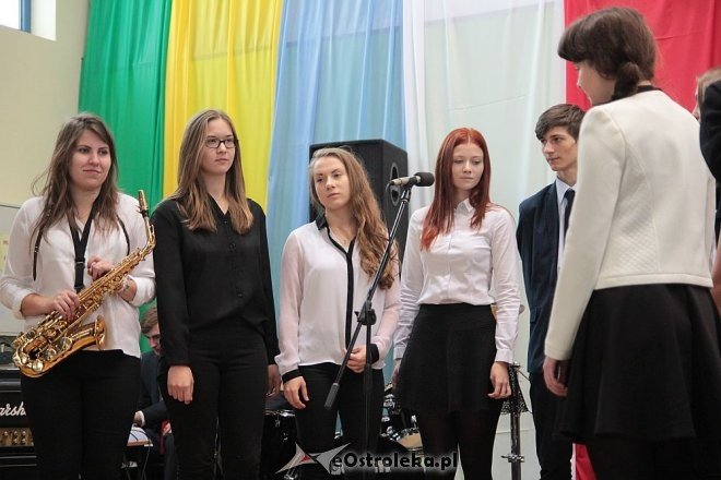 Ostrołęka: Miejskie obchody Dnia Edukacji Narodowych [15.10.2015] - zdjęcie #21 - eOstroleka.pl